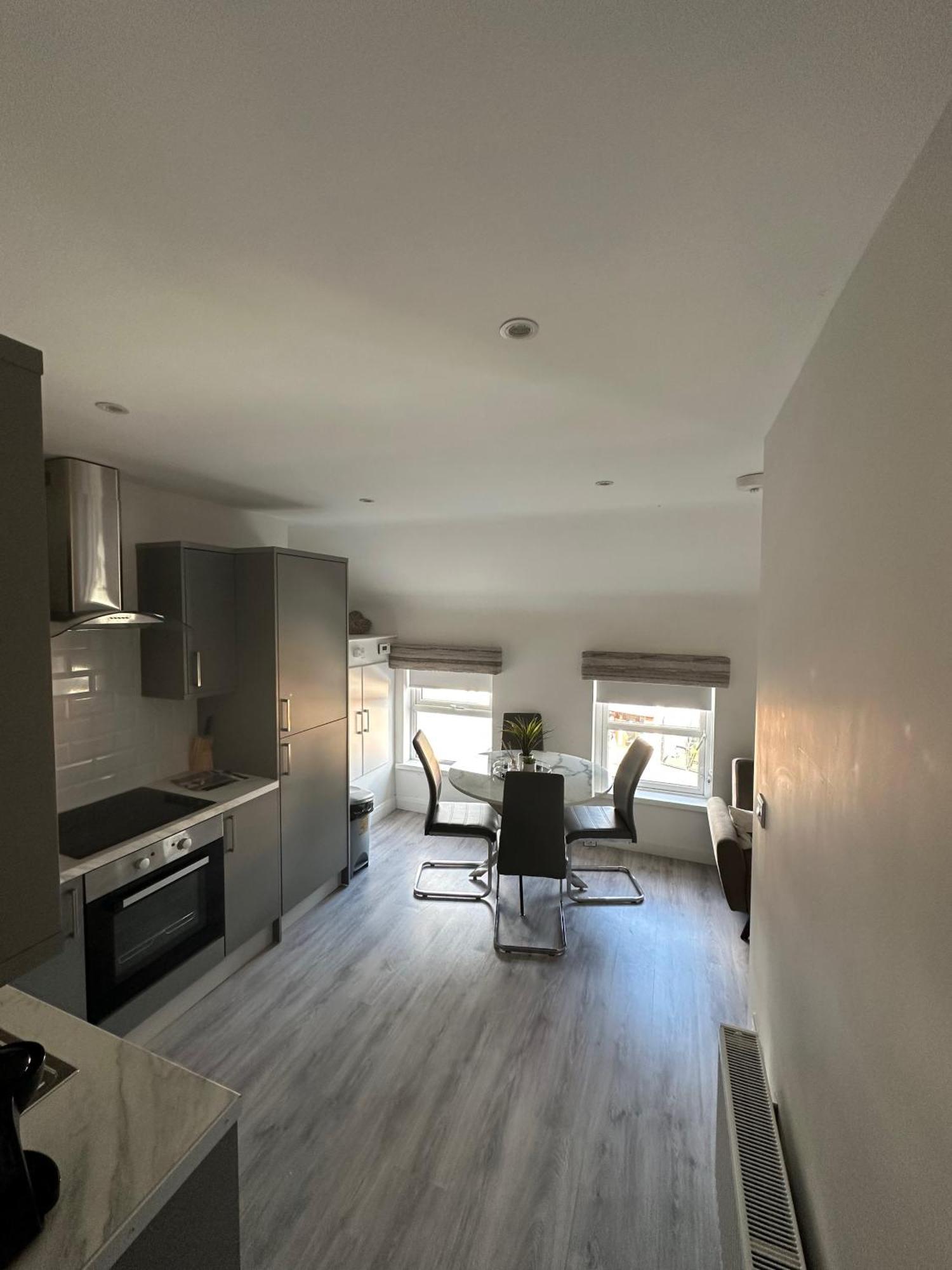 Westland Suites - Stylish, Modern, Elegant, Central Apartments A Londonderry Bagian luar foto